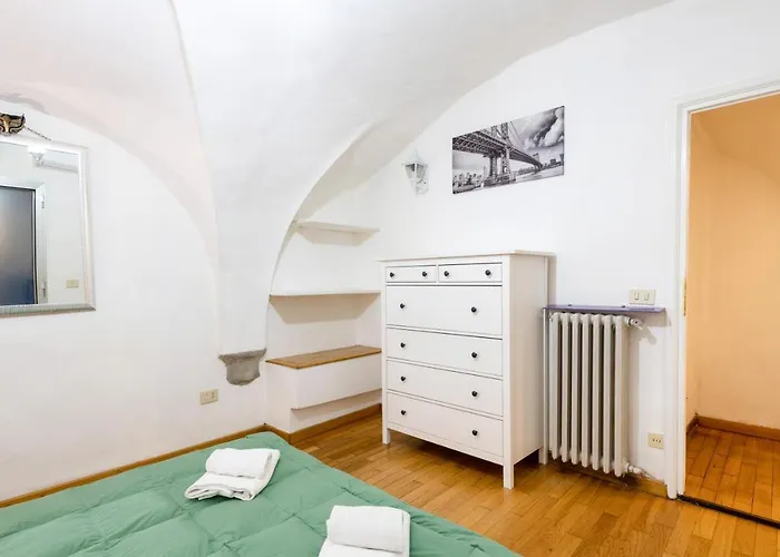 Guesthost - Cattedrale Di Apartament *